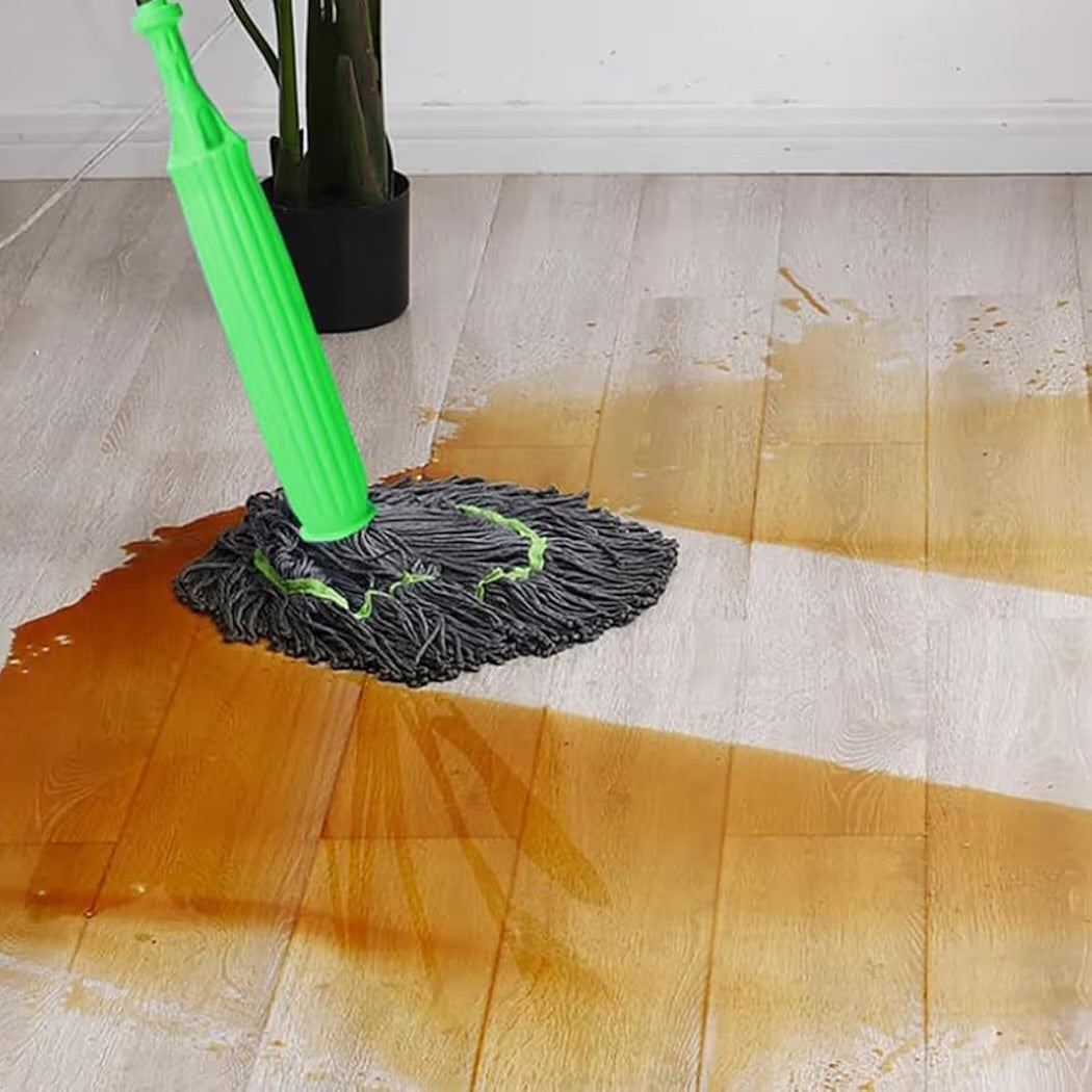 AquaTwist™ 360° Self-Wringing Microfiber Mop